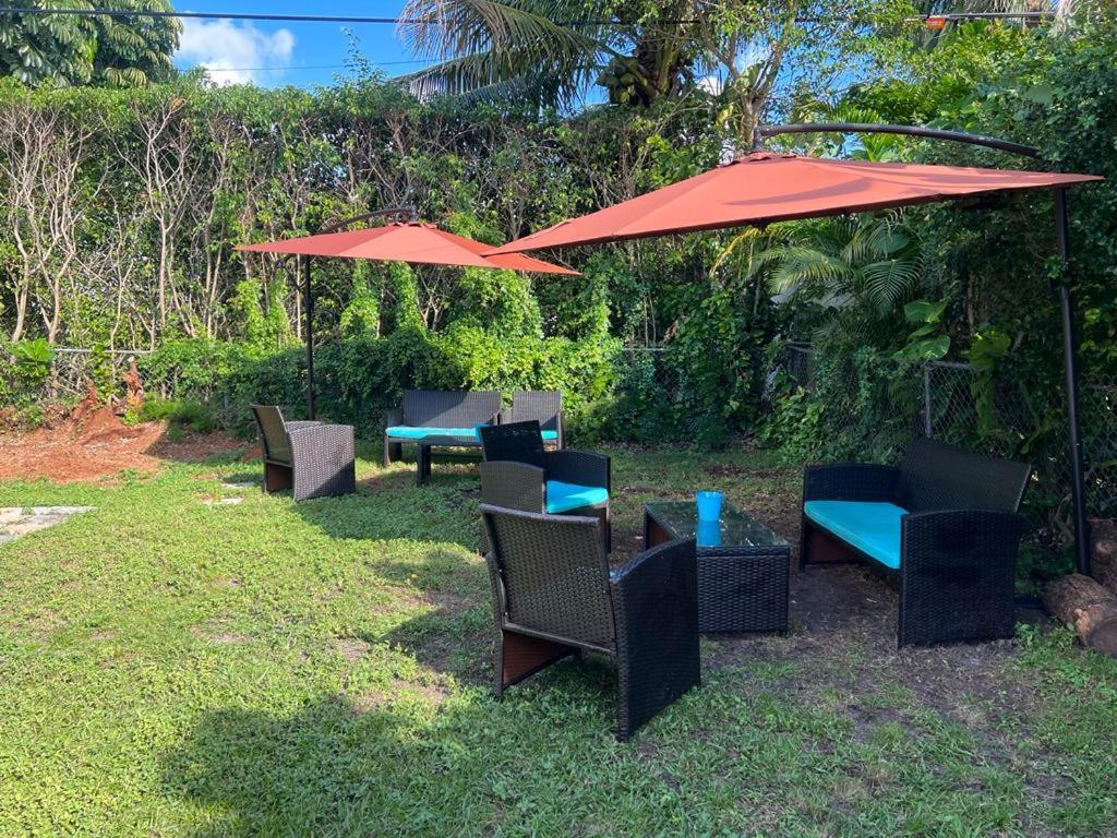 Brazilian Home Coral Gables Exterior photo